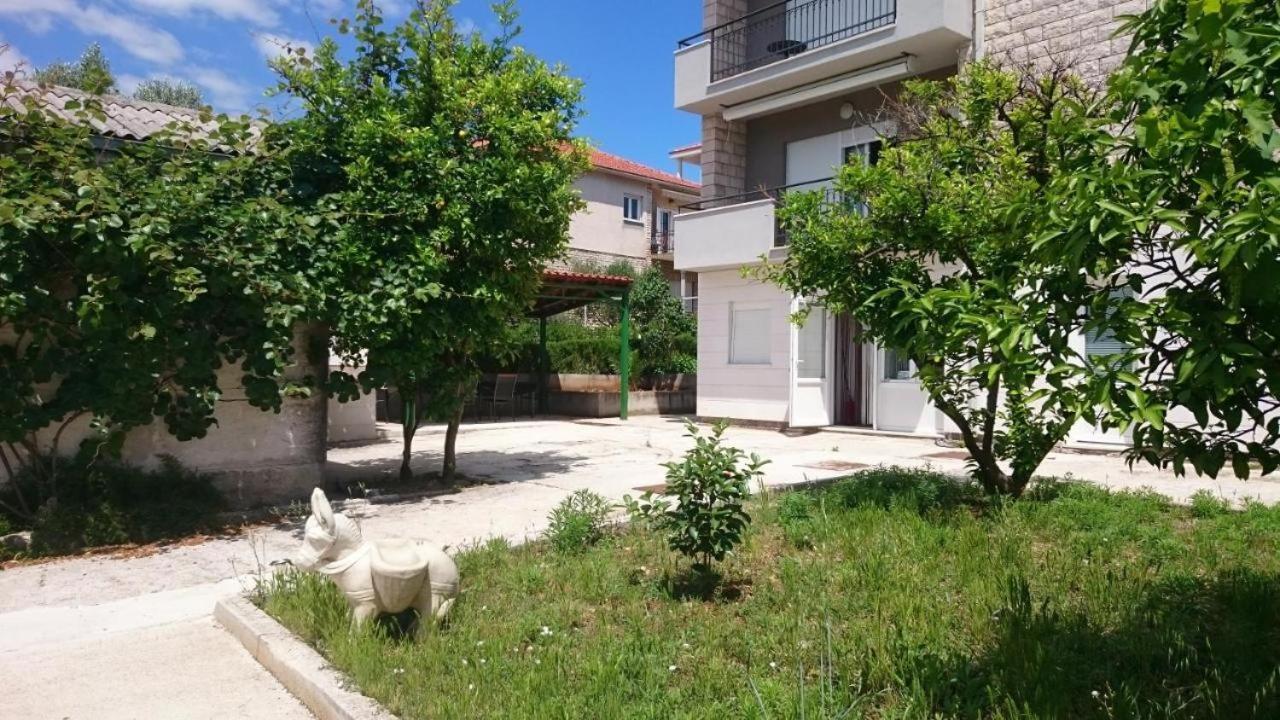 特罗吉尔Affabilis Vip House公寓 外观 照片